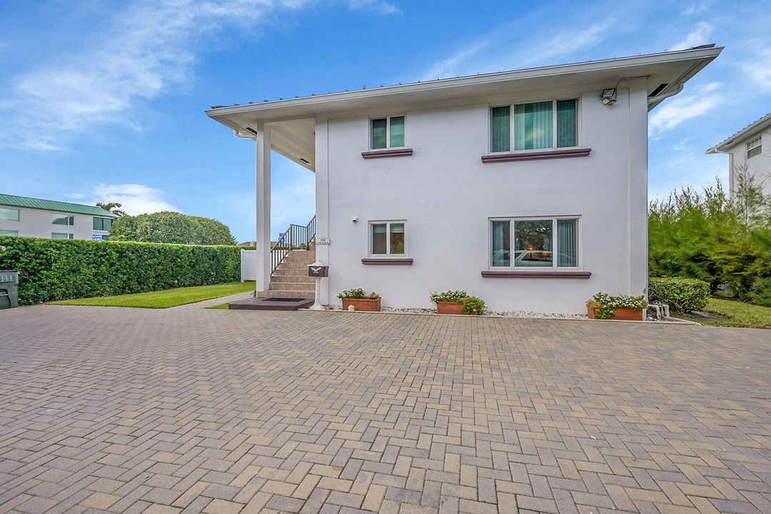 For Rent: $6,500 (3 beds, 2 baths, 1766 Square Feet)