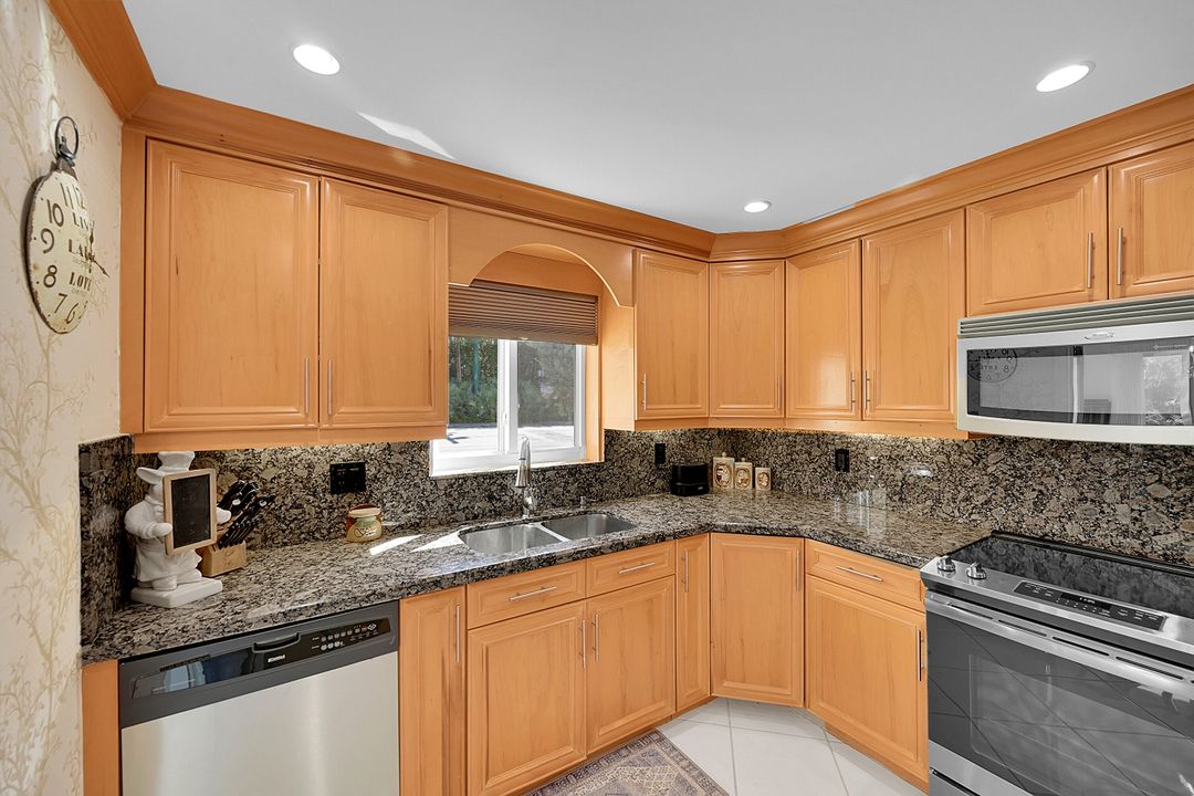 For Rent: $6,500 (3 beds, 2 baths, 1766 Square Feet)