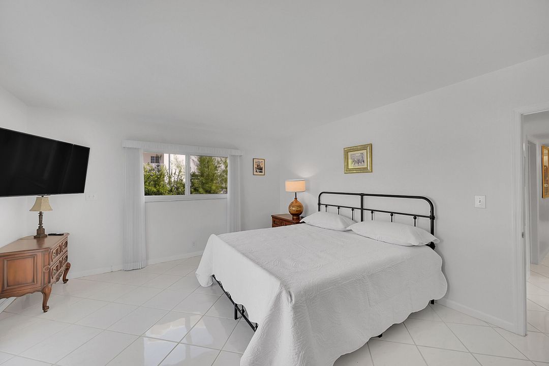 For Rent: $6,500 (3 beds, 2 baths, 1766 Square Feet)