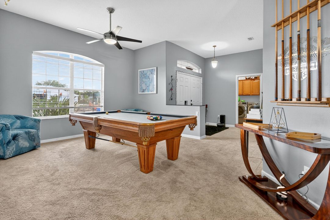 For Sale: $475,000 (4 beds, 2 baths, 2850 Square Feet)