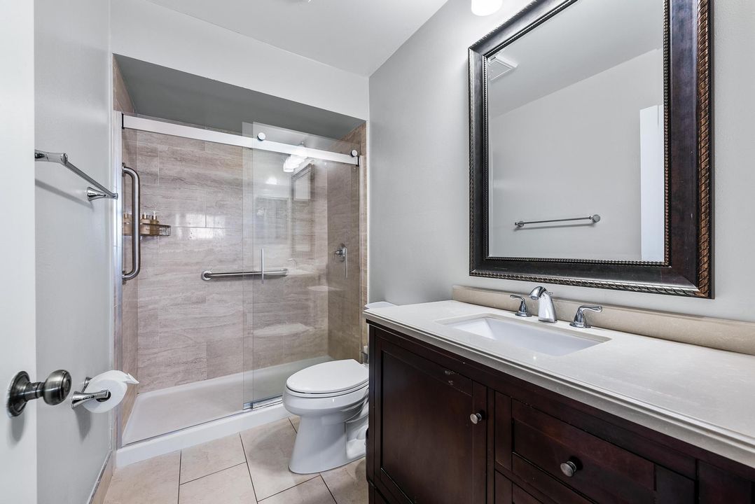 Activo con contrato: $7,000 (2 camas, 2 baños, 1135 Pies cuadrados)