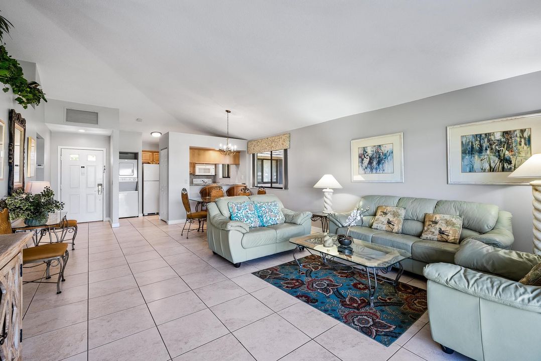 Activo con contrato: $7,000 (2 camas, 2 baños, 1135 Pies cuadrados)