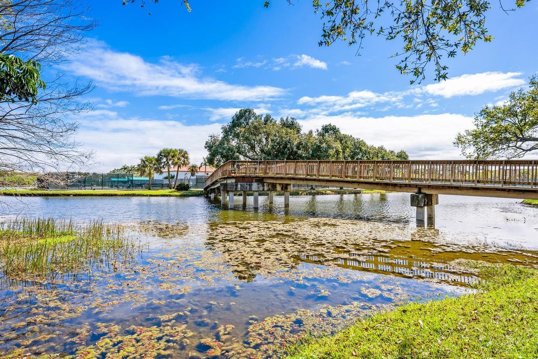 Activo con contrato: $7,000 (2 camas, 2 baños, 1135 Pies cuadrados)