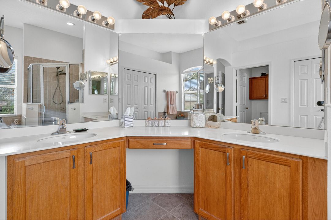 For Sale: $475,000 (4 beds, 2 baths, 2850 Square Feet)