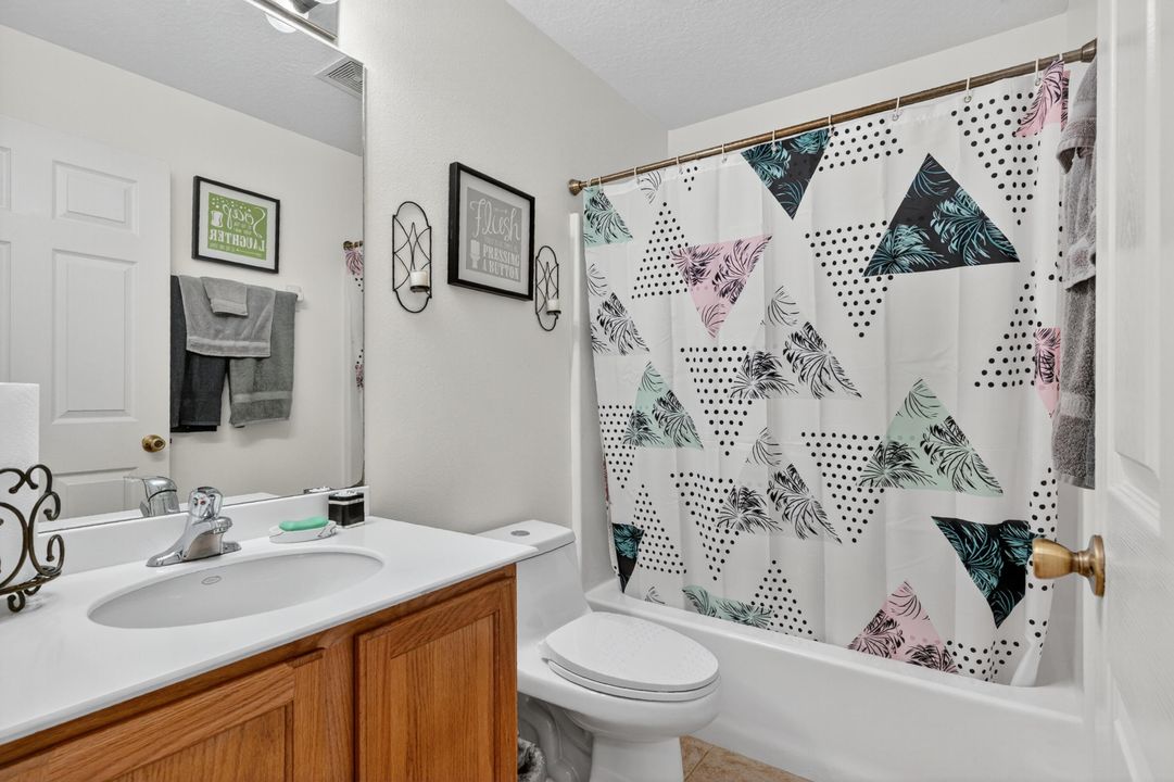 For Sale: $475,000 (4 beds, 2 baths, 2850 Square Feet)