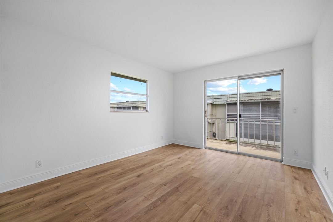 待售: $84,900 (2 贝兹, 2 浴室, 880 平方英尺)