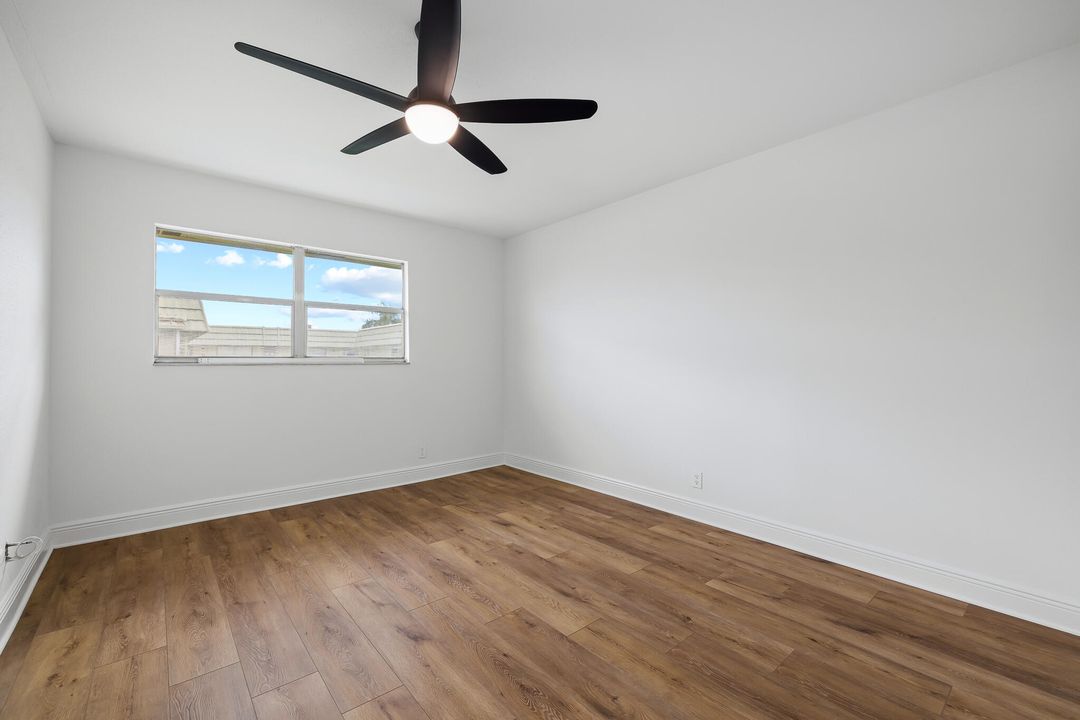 待售: $84,900 (2 贝兹, 2 浴室, 880 平方英尺)