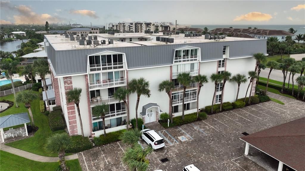 待售: $375,000 (2 贝兹, 2 浴室, 1440 平方英尺)