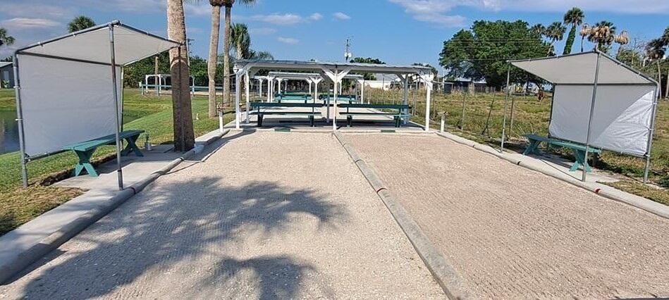 For Sale: $159,000 (2 beds, 2 baths, 1329 Square Feet)