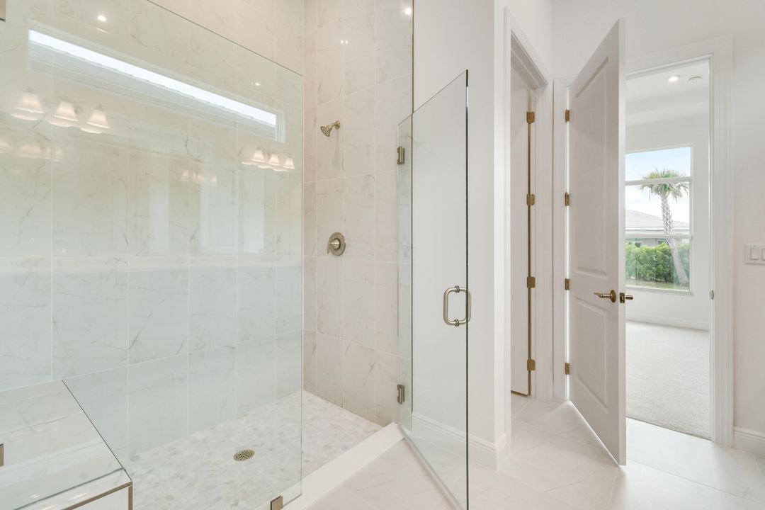 Active With Contract: $539,990 (4 beds, 3 baths, 2129 Square Feet)