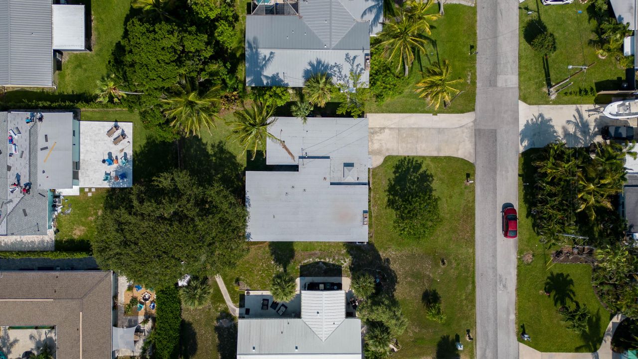 For Rent: $2,950 (3 beds, 2 baths, 1764 Square Feet)