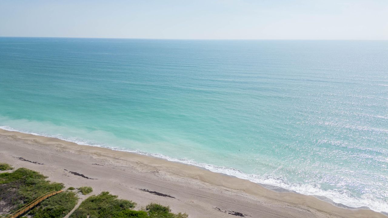 For Rent: $2,950 (3 beds, 2 baths, 1764 Square Feet)