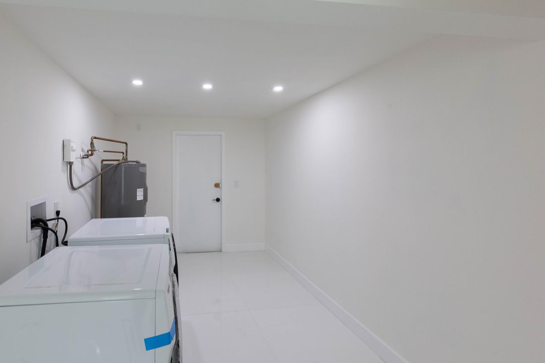 For Rent: $2,950 (3 beds, 2 baths, 1764 Square Feet)