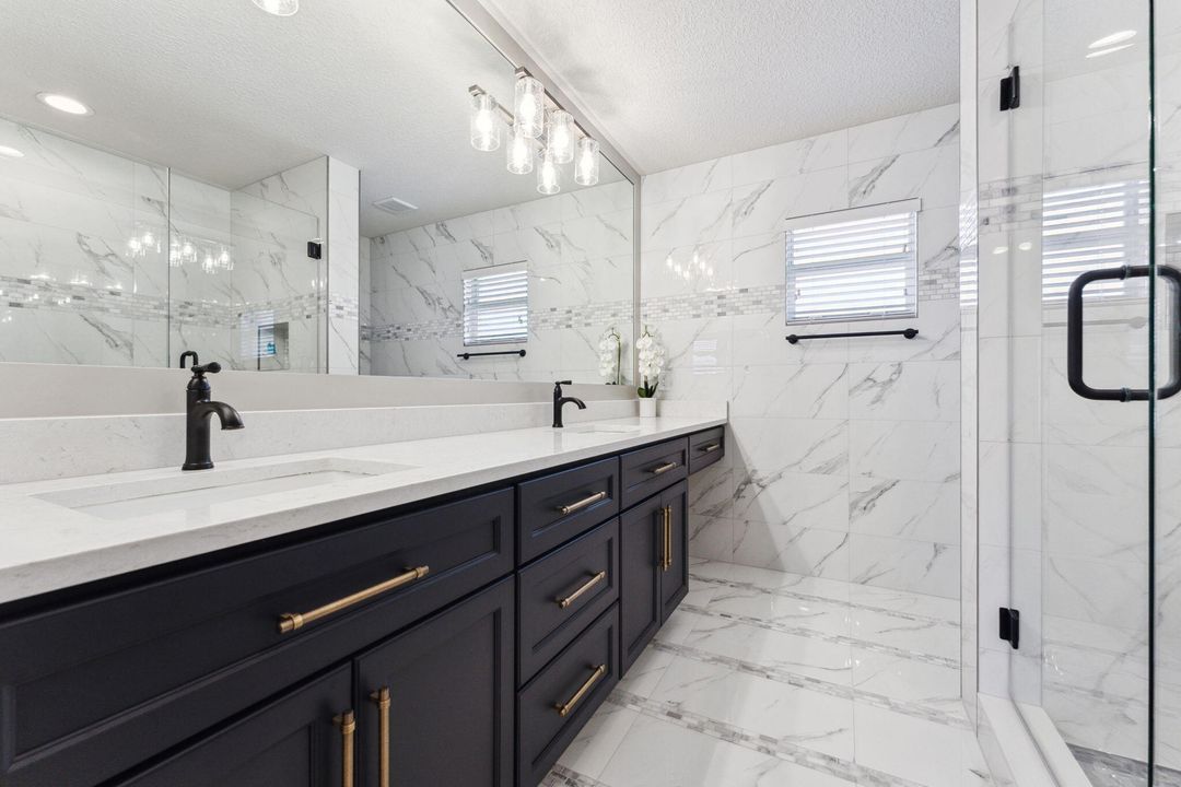 Activo con contrato: $1,149,000 (4 camas, 2 baños, 2034 Pies cuadrados)