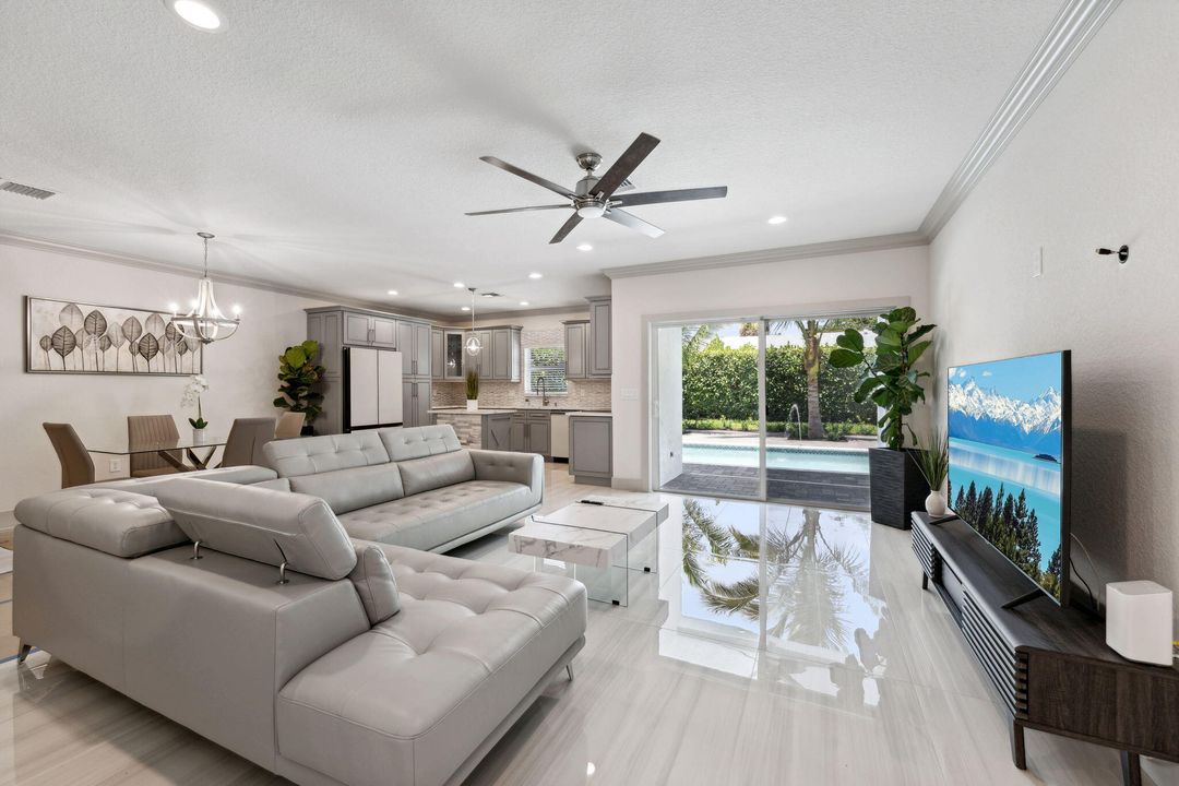 Activo con contrato: $1,149,000 (4 camas, 2 baños, 2034 Pies cuadrados)