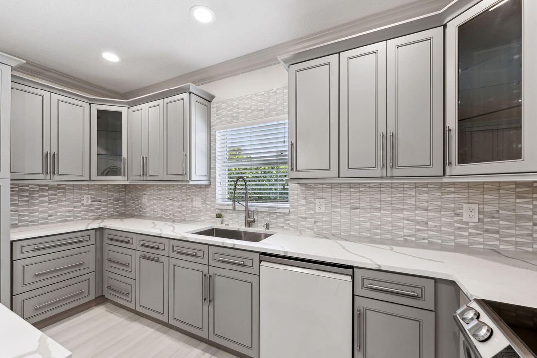 Activo con contrato: $1,149,000 (4 camas, 2 baños, 2034 Pies cuadrados)