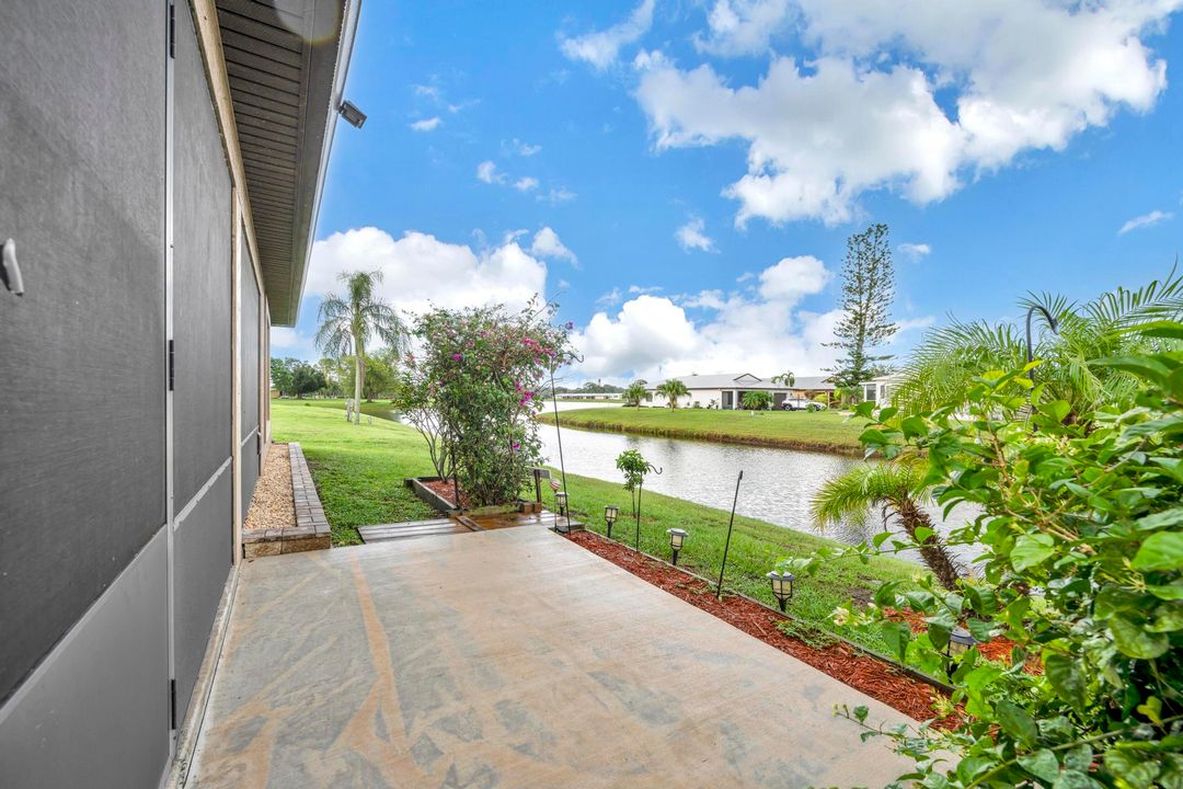 For Sale: $265,000 (2 beds, 2 baths, 1451 Square Feet)