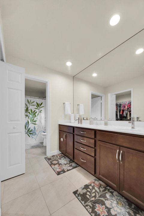 For Sale: $265,000 (2 beds, 2 baths, 1451 Square Feet)