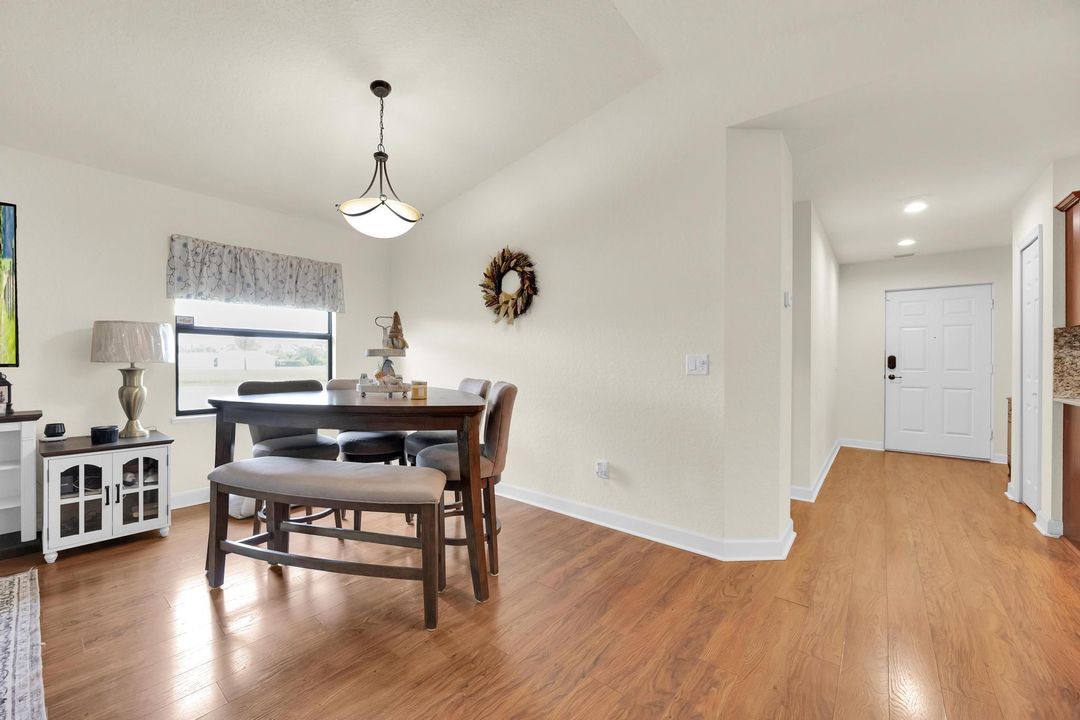 For Sale: $265,000 (2 beds, 2 baths, 1451 Square Feet)