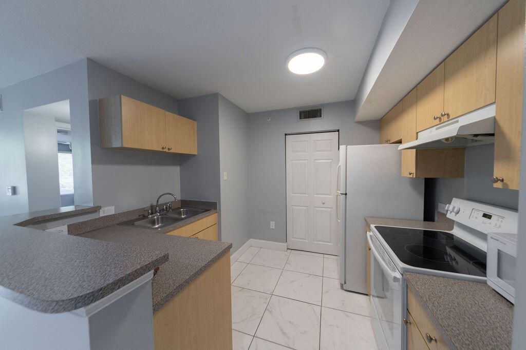 En Venta: $210,000 (1 camas, 1 baños, 793 Pies cuadrados)