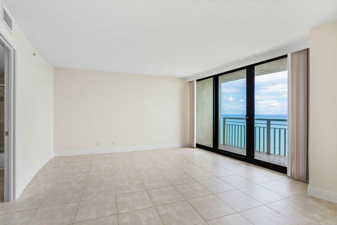 出租: $5,000 (2 贝兹, 2 浴室, 1468 平方英尺)