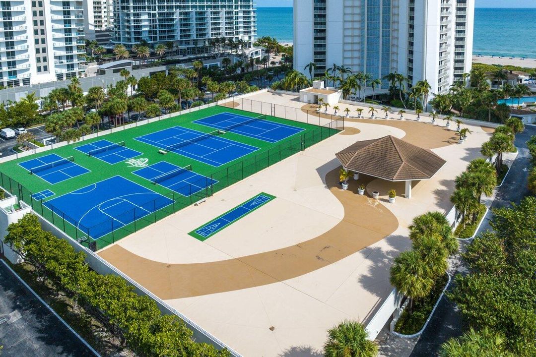 出租: $5,000 (2 贝兹, 2 浴室, 1468 平方英尺)