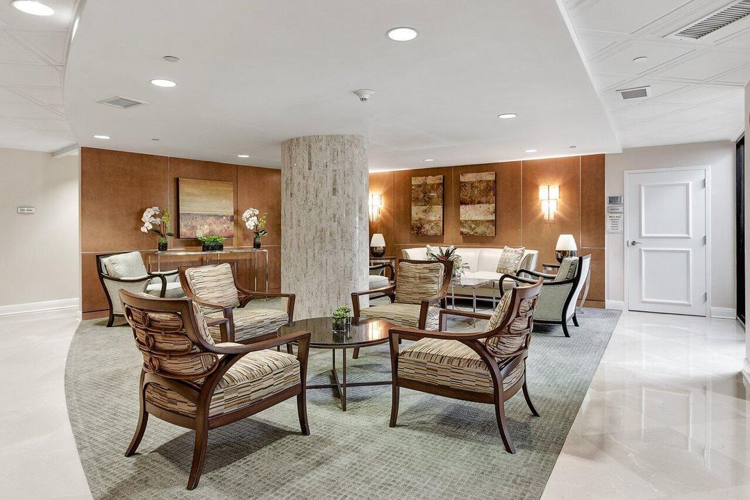 出租: $5,000 (2 贝兹, 2 浴室, 1468 平方英尺)