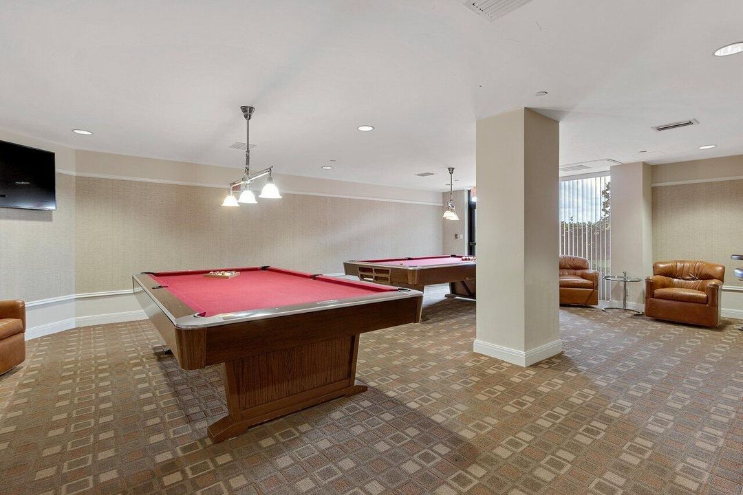 出租: $5,000 (2 贝兹, 2 浴室, 1468 平方英尺)