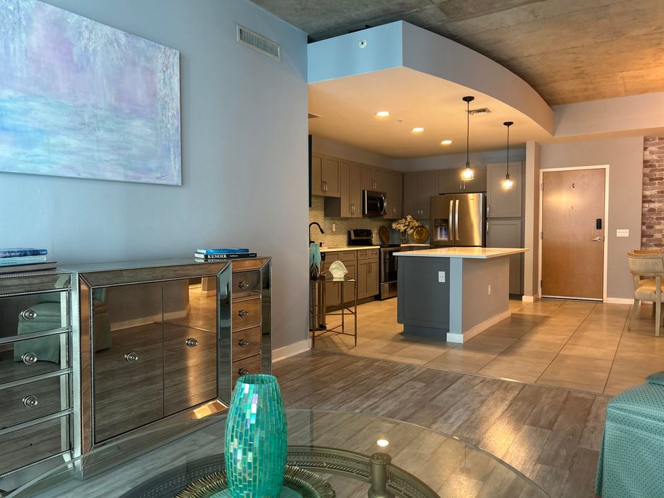 В аренду: $5,175 (2 спален, 2 ванн, 1222 Квадратных фут)