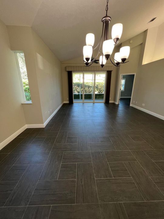 For Sale: $599,000 (2 beds, 2 baths, 1488 Square Feet)