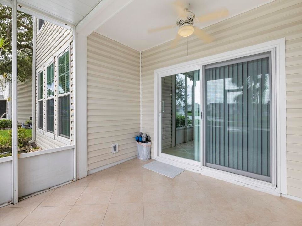 На продажу: $249,900 (3 спален, 2 ванн, 1180 Квадратных фут)