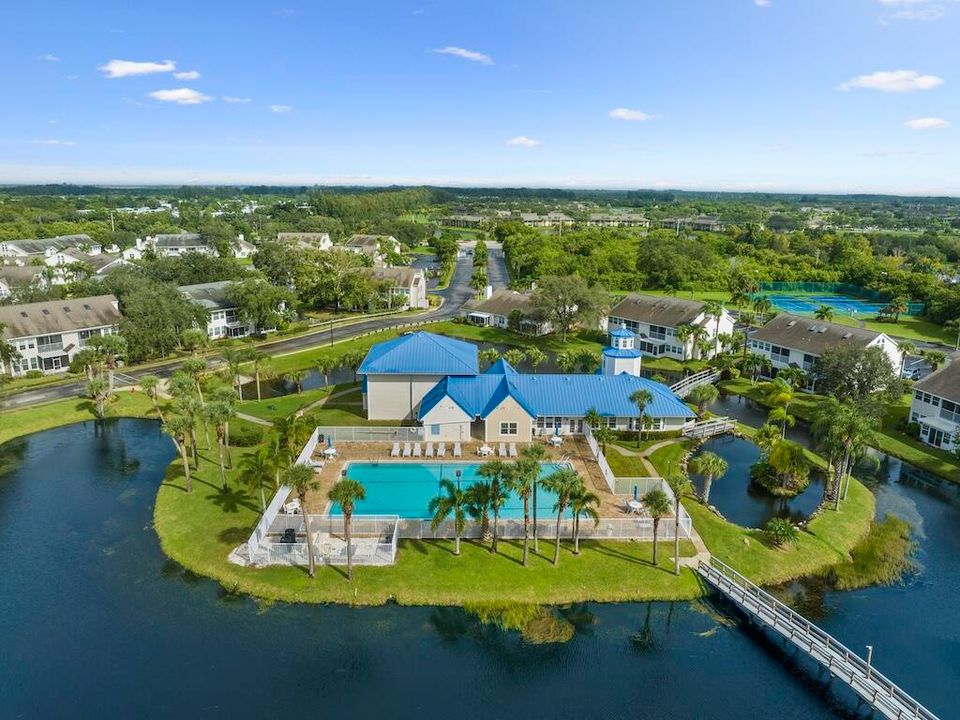 На продажу: $249,900 (3 спален, 2 ванн, 1180 Квадратных фут)