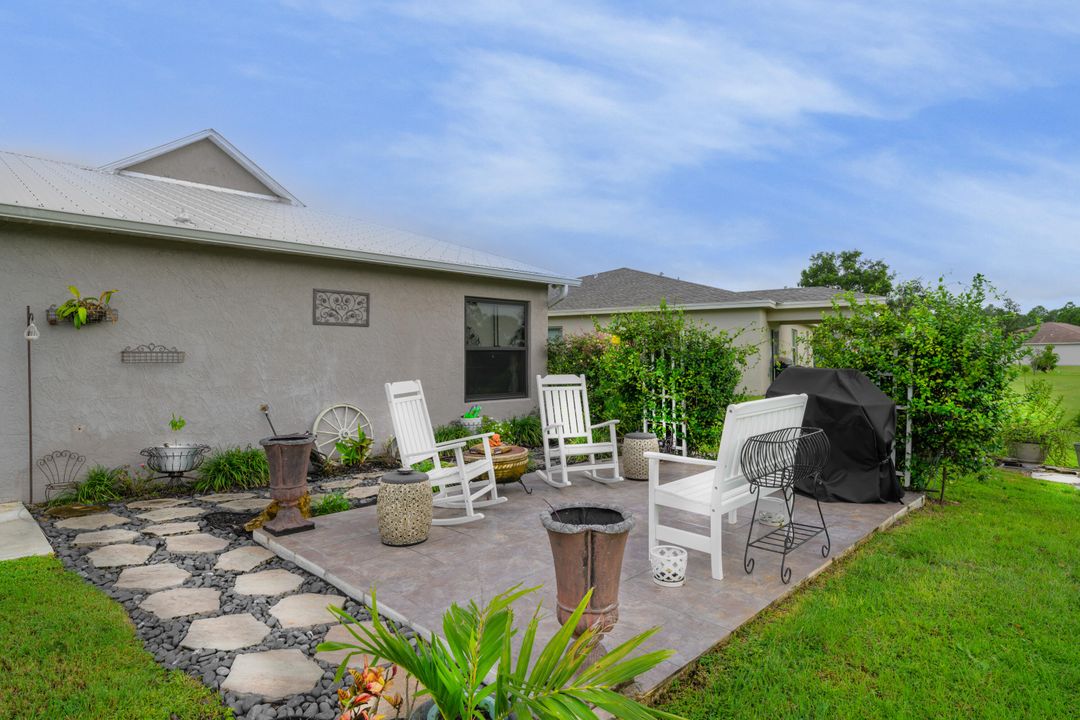 For Sale: $600,000 (5 beds, 3 baths, 3110 Square Feet)