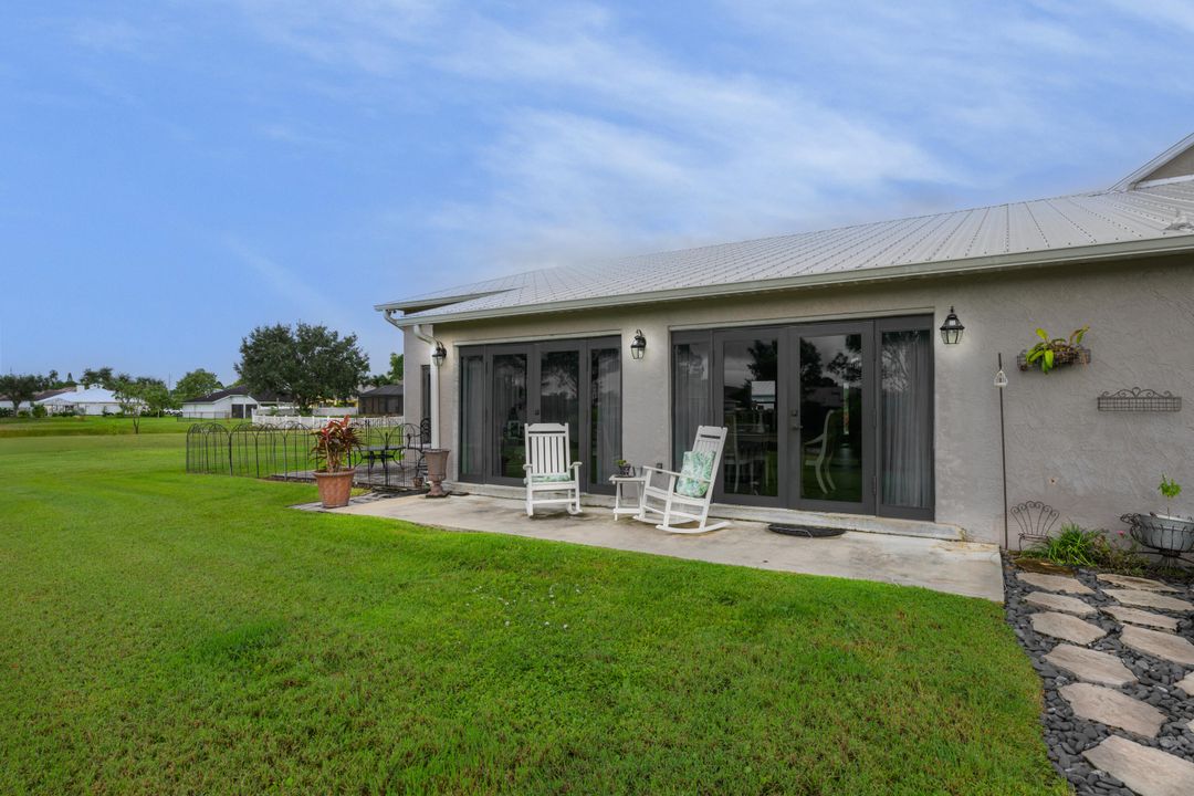 For Sale: $600,000 (5 beds, 3 baths, 3110 Square Feet)