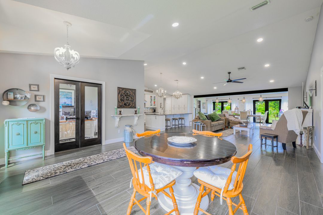 For Sale: $600,000 (5 beds, 3 baths, 3110 Square Feet)