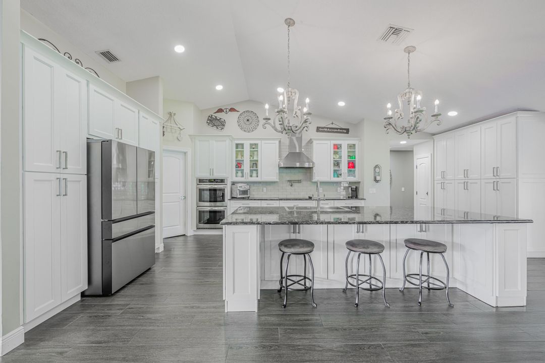 For Sale: $600,000 (5 beds, 3 baths, 3110 Square Feet)