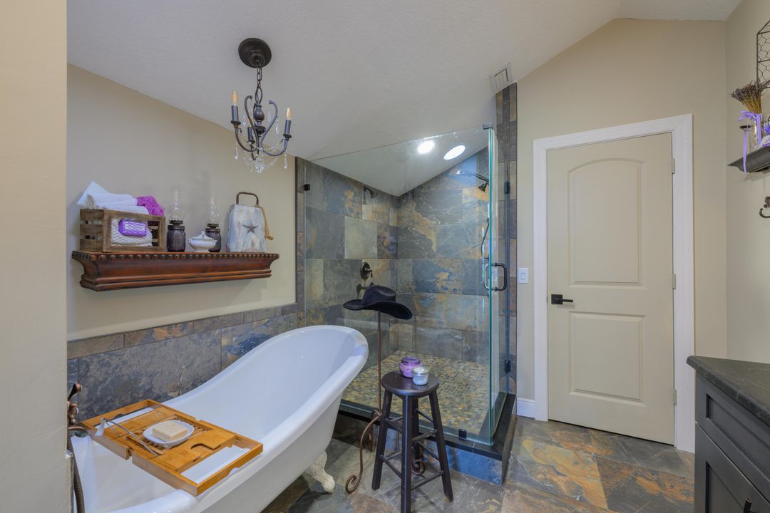 For Sale: $600,000 (5 beds, 3 baths, 3110 Square Feet)