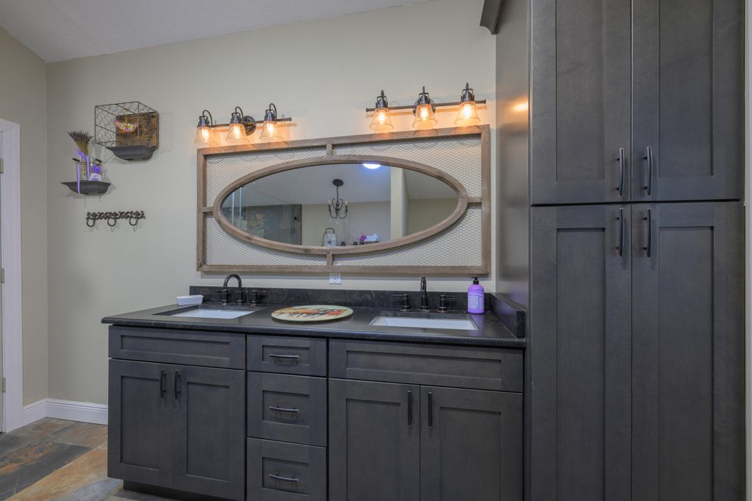 For Sale: $600,000 (5 beds, 3 baths, 3110 Square Feet)