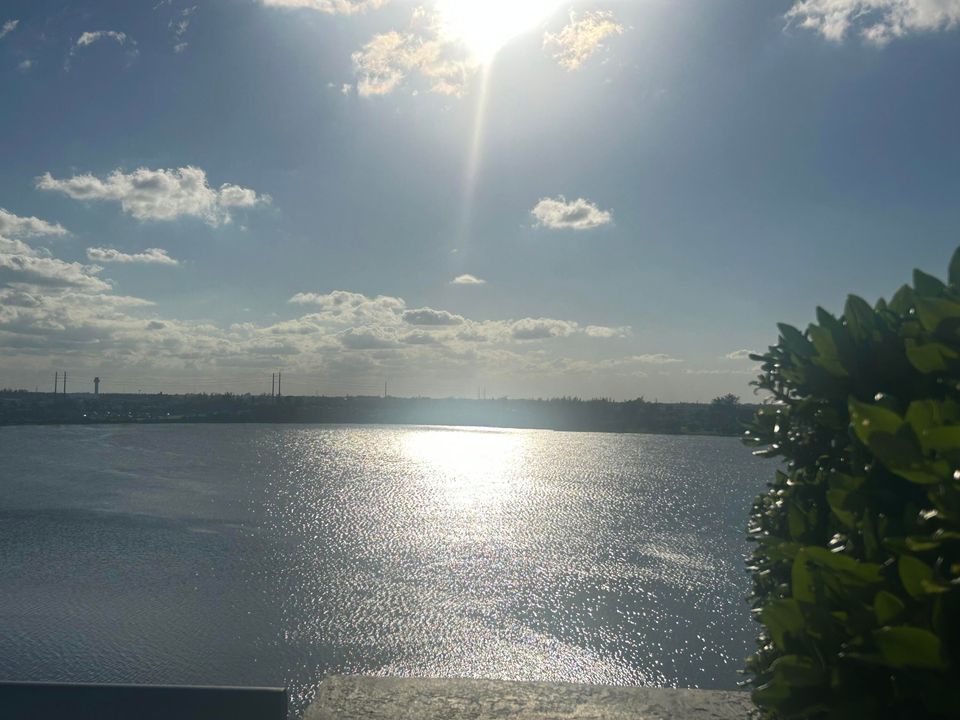 В аренду: $5,175 (2 спален, 2 ванн, 1222 Квадратных фут)