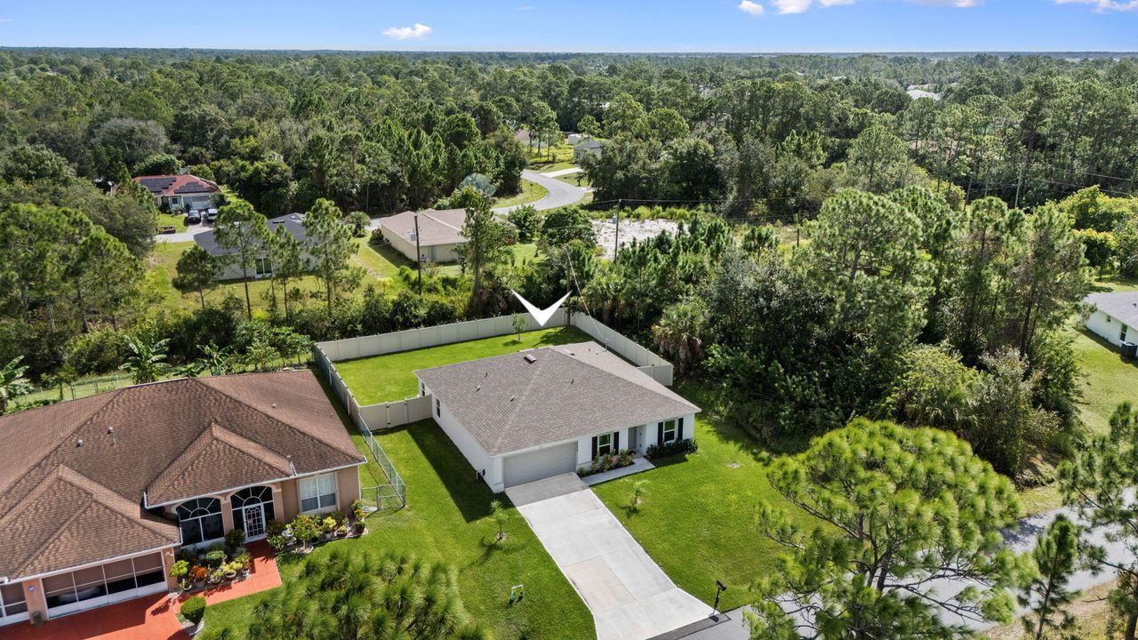 For Sale: $349,900 (4 beds, 2 baths, 1806 Square Feet)