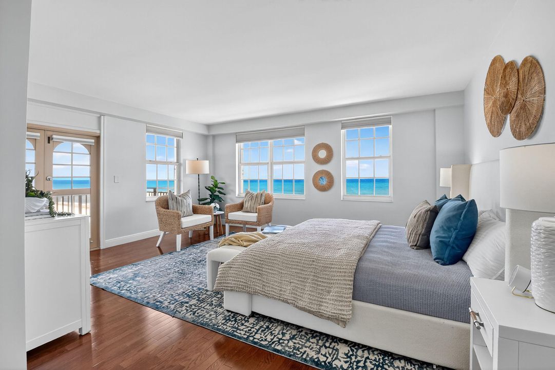 合同活跃: $1,399,000 (3 贝兹, 2 浴室, 2002 平方英尺)