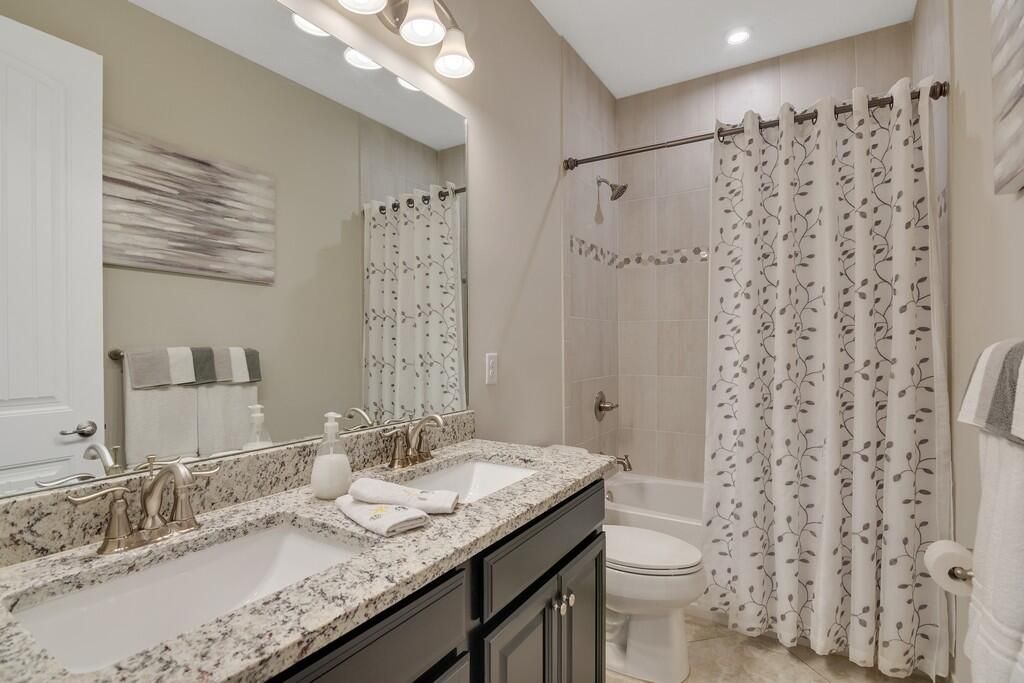 На продажу: $799,000 (3 спален, 2 ванн, 2388 Квадратных фут)