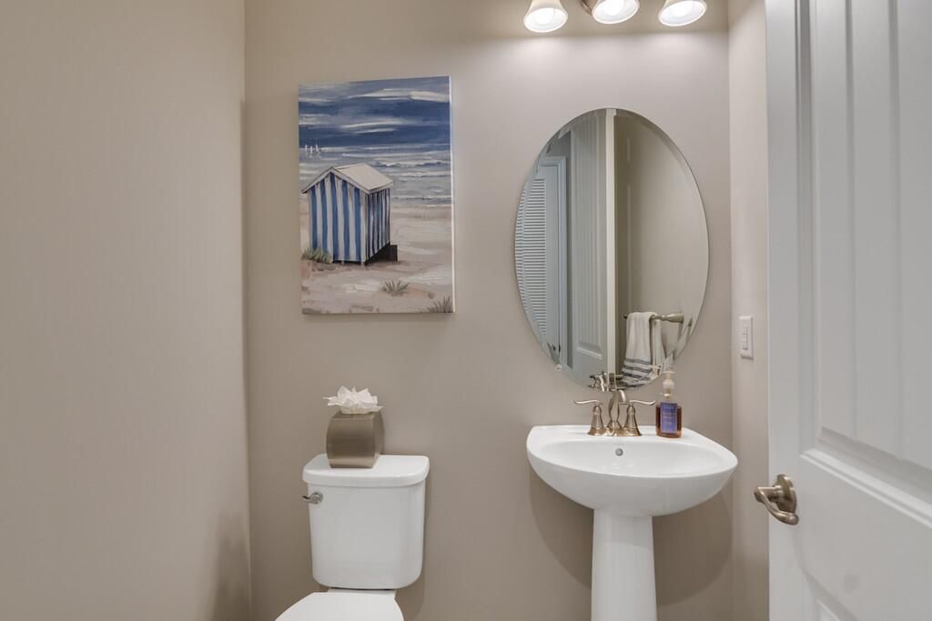 На продажу: $799,000 (3 спален, 2 ванн, 2388 Квадратных фут)