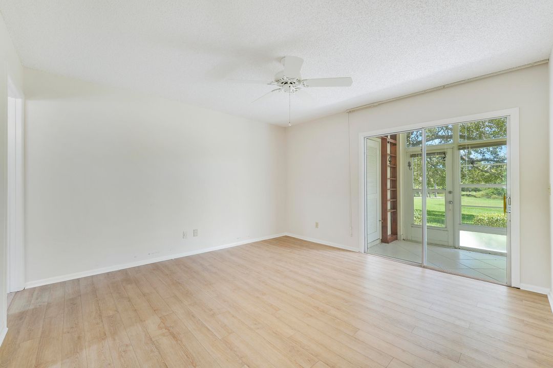 For Sale: $135,000 (2 beds, 2 baths, 1000 Square Feet)