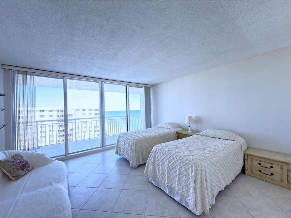 На продажу: $715,000 (2 спален, 2 ванн, 1402 Квадратных фут)