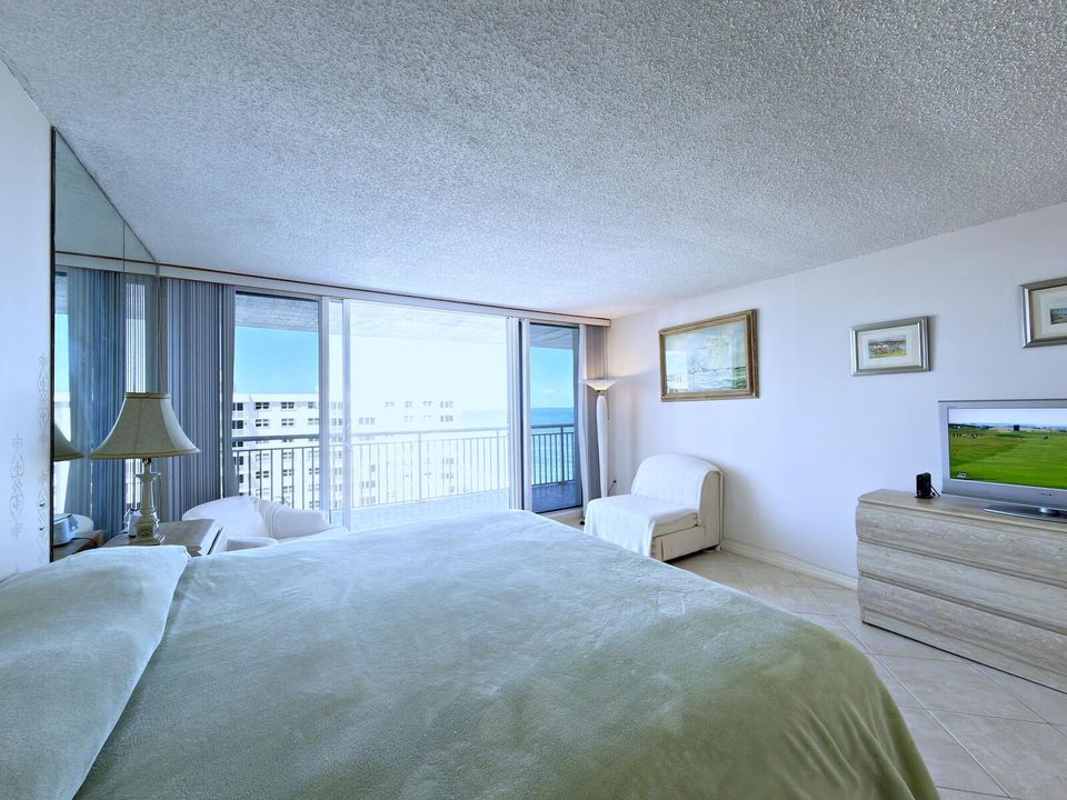 На продажу: $715,000 (2 спален, 2 ванн, 1402 Квадратных фут)