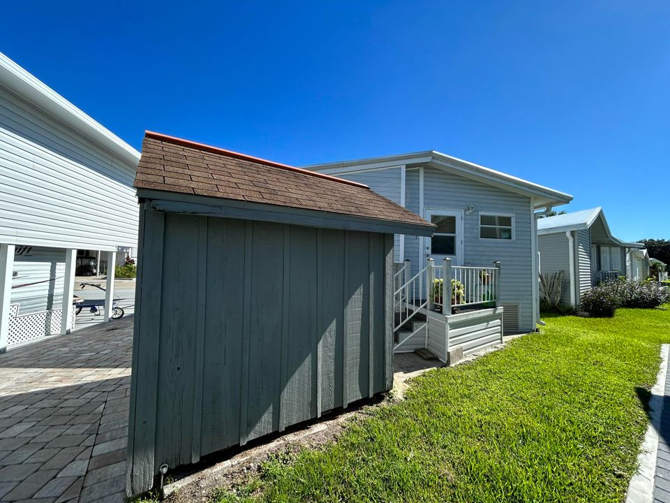 待售: $125,000 (1 贝兹, 2 浴室, 860 平方英尺)