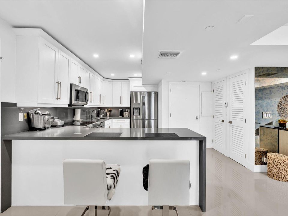 For Rent: $8,500 (2 beds, 2 baths, 1457 Square Feet)