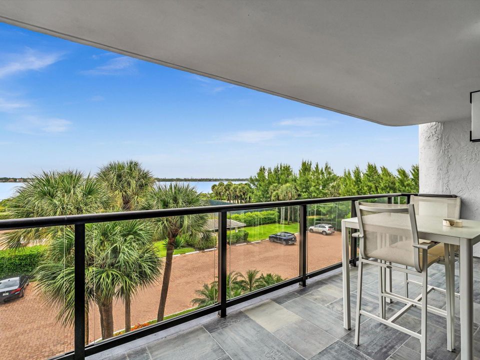 For Rent: $8,500 (2 beds, 2 baths, 1457 Square Feet)