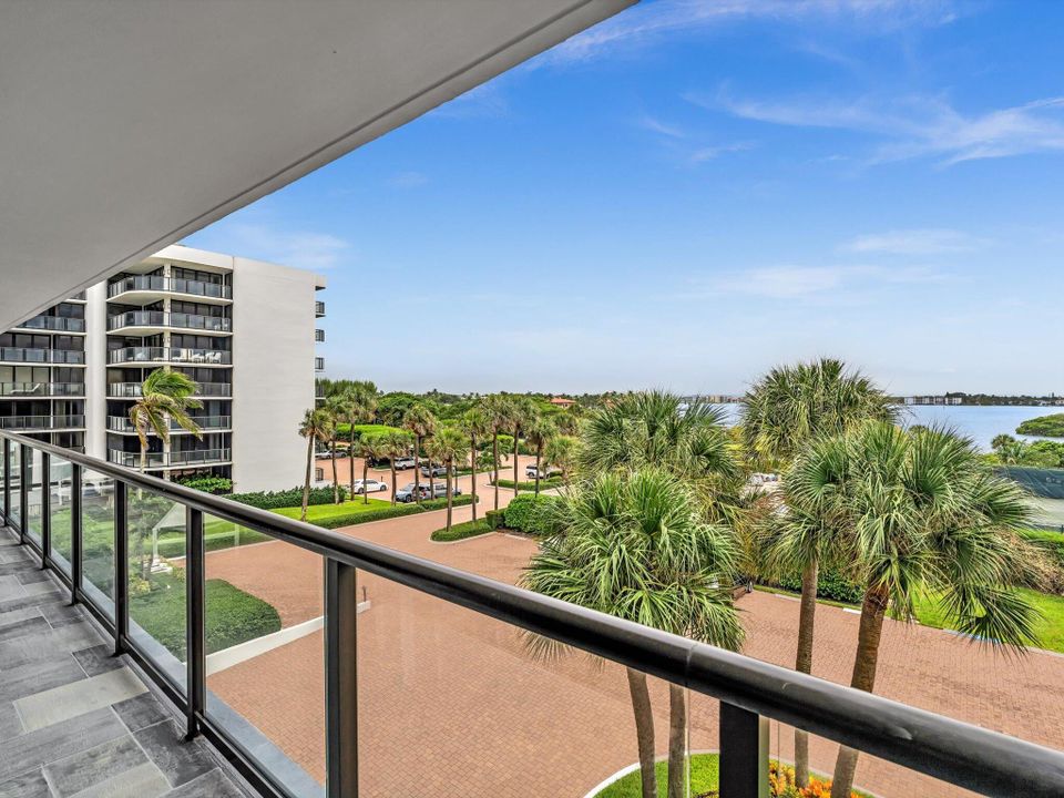 For Rent: $8,500 (2 beds, 2 baths, 1457 Square Feet)